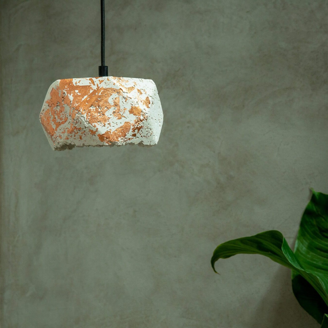 Concrete Crystal Pendant Lamp White/Copper Feather Lite Lamps-Eliteearth