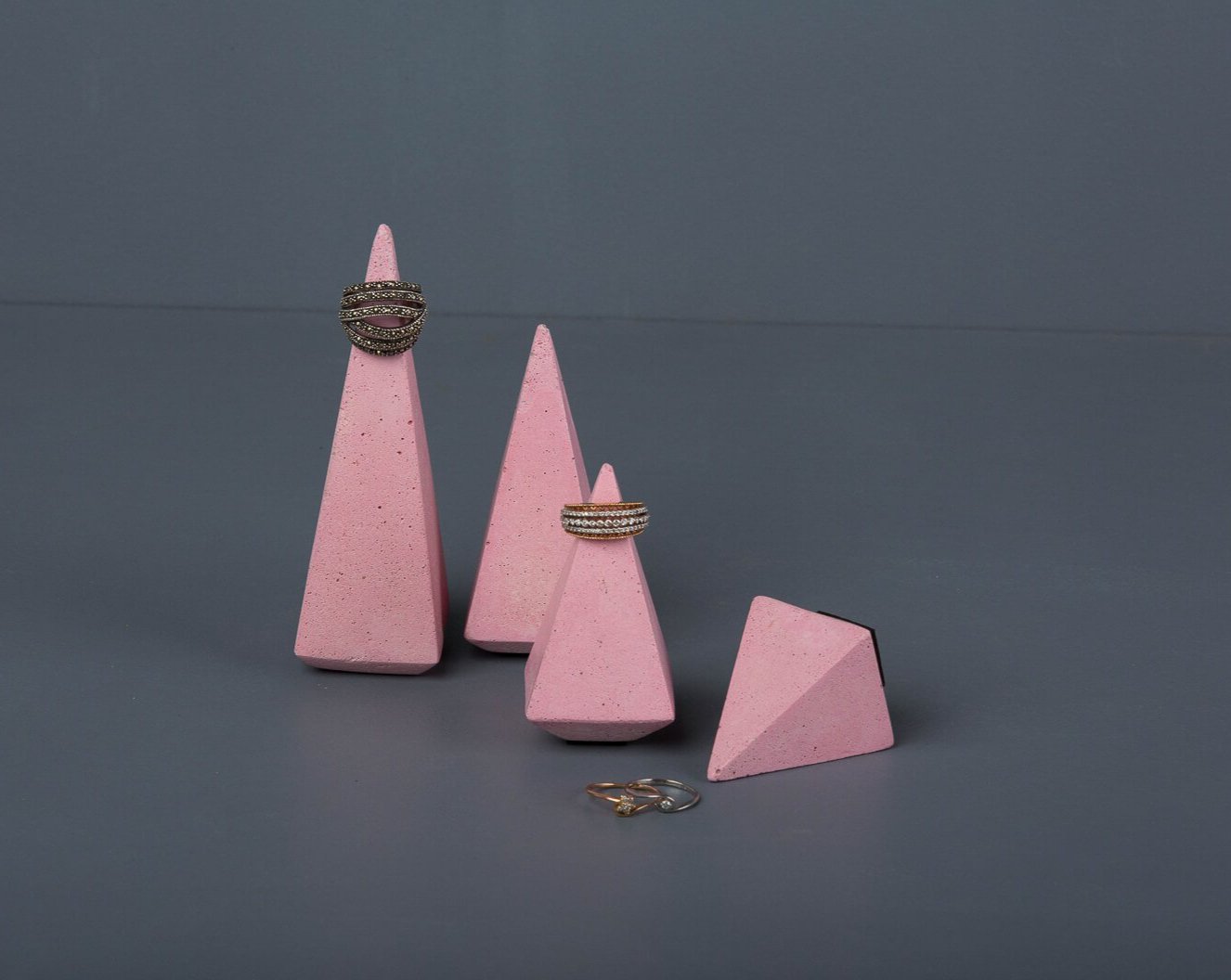 Concrete Soft Prism Jewellery Stands - Pink-Eliteearth